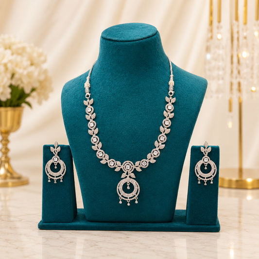 Elegant Silver Leaf Necklace