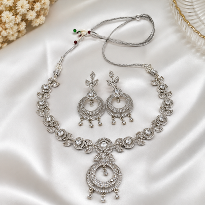 Elegant Silver Leaf Necklace