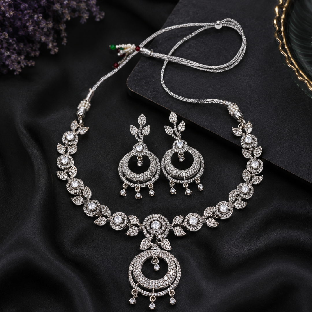 Elegant Silver Leaf Necklace