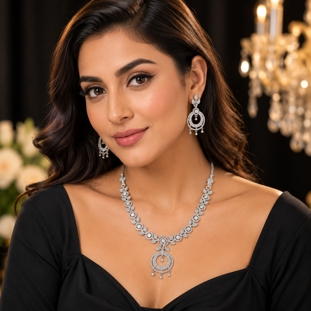 Elegant Silver Leaf Necklace