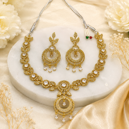 Elegant Gold Circle Pendant Necklace Set